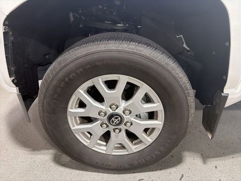 Used 2024 Toyota Tacoma SR RWD image 15