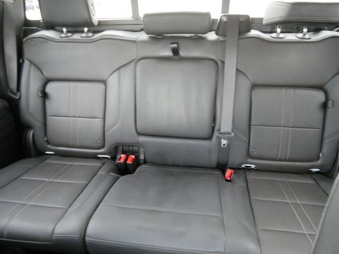 Used 2025 Chevrolet Silverado 3500 High Country w/ Technology Package image 13