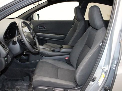 Used 2022 Honda HR-V Sport image 10