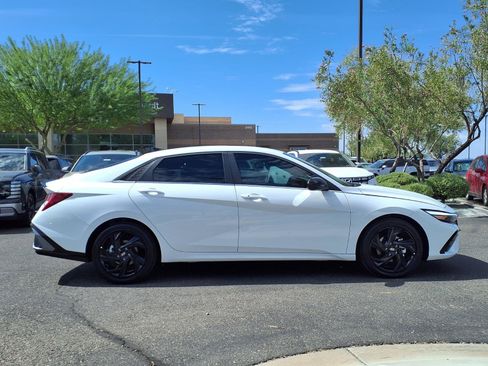 Certified 2026 Hyundai Elantra SEL Sport FWD image 7