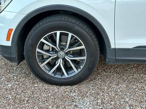 Used 2021 Volkswagen Tiguan S FWD image 14