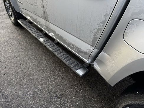 Used 2018 Chevrolet Colorado Z71 image 37