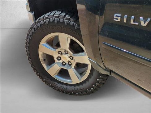 Used 2015 Chevrolet Silverado 1500 LT w/ LT Convenience Package image 10
