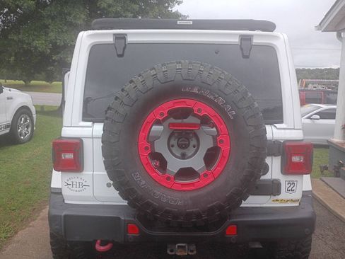 Used 2018 Jeep Wrangler Unlimited Rubicon AWD/4WD image 10