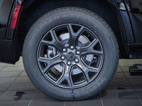 New 2026 Jeep Grand Wagoneer Limited AWD/4WD image 19
