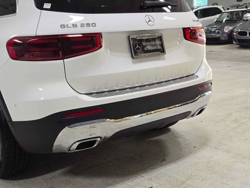 Certified 2026 Mercedes-Benz GLB 250 4MATIC image 13