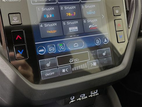 Used 2025 Subaru Forester Premium image 20