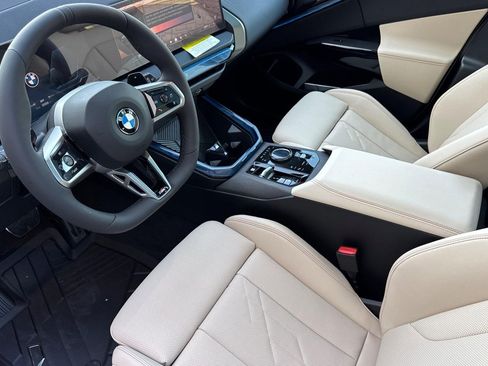 Used 2026 BMW X3 xDrive30i w/ Premium Package AWD/4WD image 4