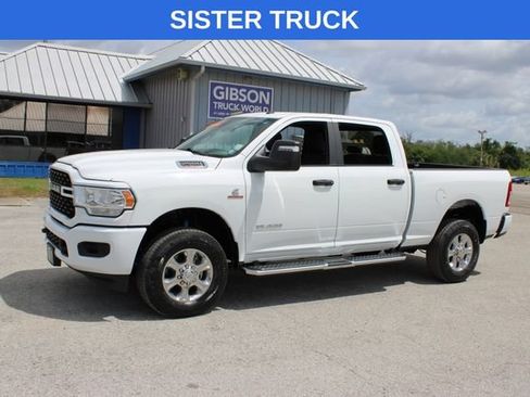 Used 2025 RAM 2500 Big Horn AWD/4WD image 5