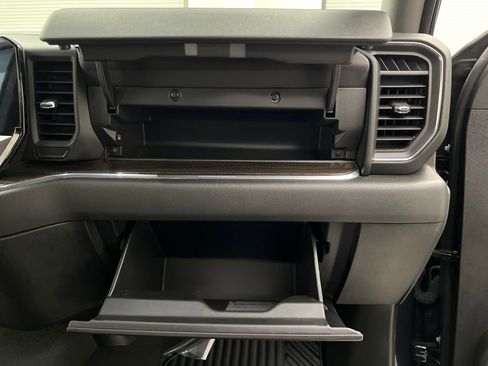 Used 2023 Chevrolet Silverado 1500 LT image 27