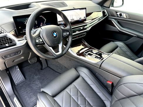 New 2026 BMW X5 sDrive40i w/ Premium Package image 11