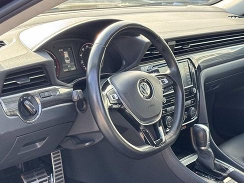 Used 2020 Volkswagen Passat 2.0T R-Line image 28
