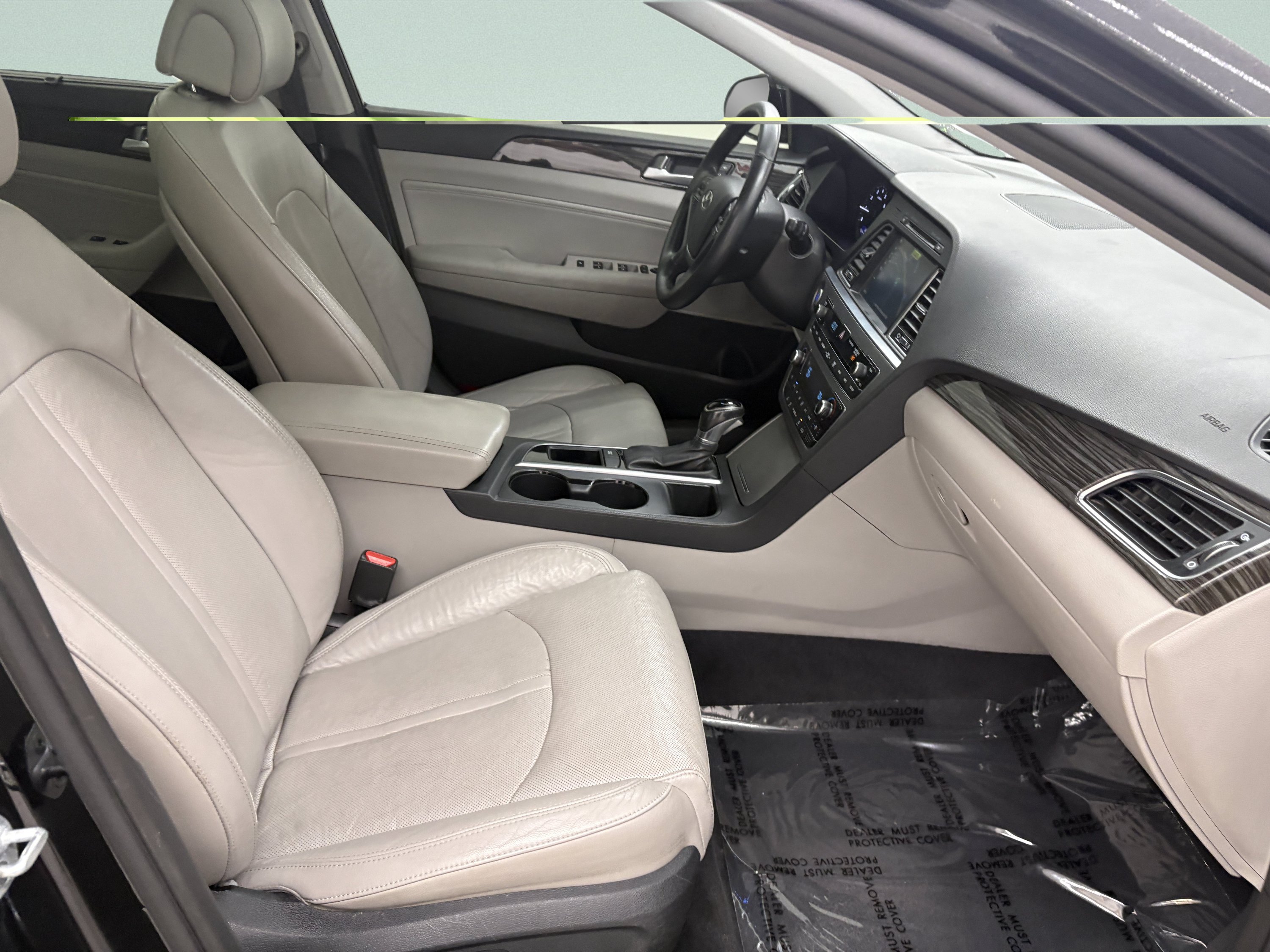 Used 2015 Hyundai Sonata Limited w/ Option Group 05 FWD image 22