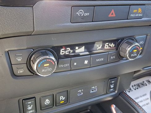Used 2024 Nissan Frontier PRO-4X w/ Pro Premium Package AWD/4WD image 16