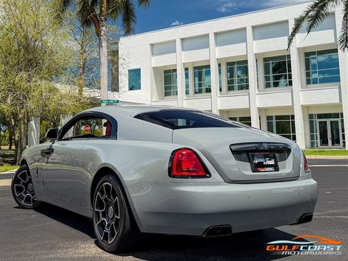 Used 2018 Rolls-Royce Wraith RWD image 49