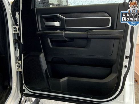 Used 2024 RAM 3500 Big Horn image 24