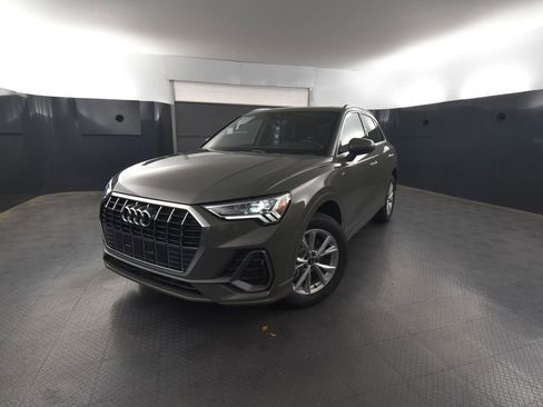 New 2025 Audi Q3 2.0T Premium AWD/4WD image 40