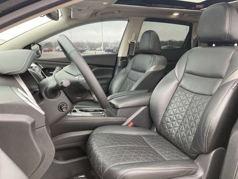 Used 2022 Nissan Murano Platinum w/ Cargo Package image 13