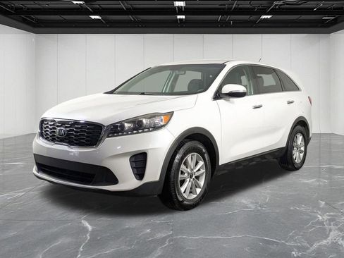 Used 2020 Kia Sorento LX image 1
