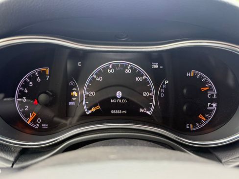 Used 2021 Jeep Grand Cherokee Laredo X RWD image 15