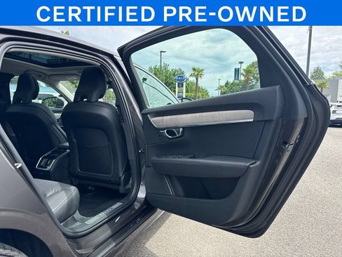 Certified 2023 Volvo S90 B6 Plus w/ Protection Package Premier AWD/4WD image 17