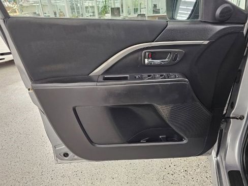 Used 2013 MAZDA MAZDA5 Grand Touring image 23