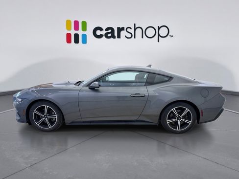 Used 2024 Ford Mustang Coupe RWD image 2