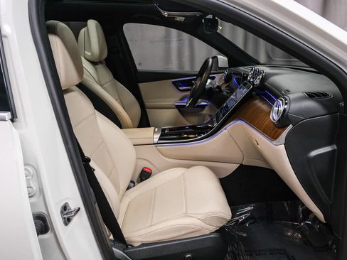 Certified 2023 Mercedes-Benz GLC 300 4MATIC image 22