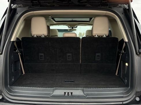 Certified 2024 Ford Expedition Limited image 24