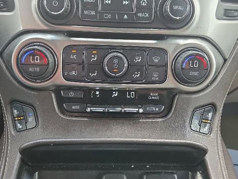 Used 2016 Chevrolet Tahoe LTZ AWD/4WD image 34