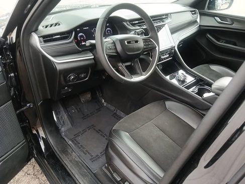 Used 2023 Jeep Grand Cherokee L Laredo AWD/4WD image 56