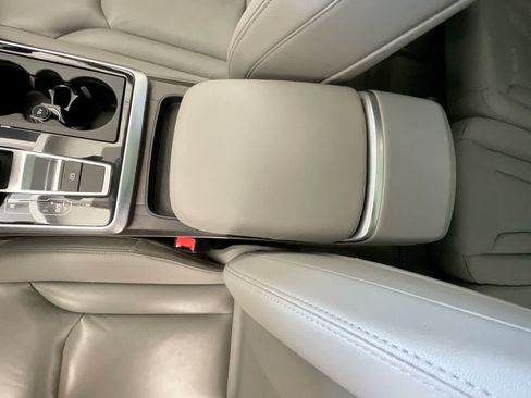 Used 2021 Audi Q7 2.0T Premium Plus w/ Premium Plus Package AWD/4WD image 21