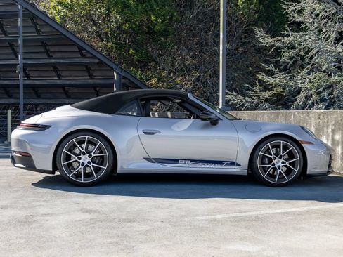 Certified 2026 Porsche 911 Carrera T RWD image 12
