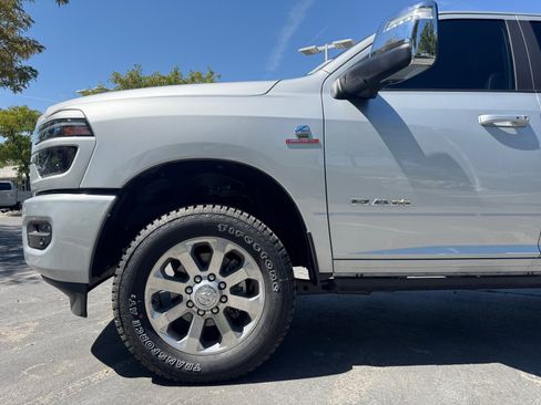 New 2026 RAM 3500 Laramie AWD/4WD image 10