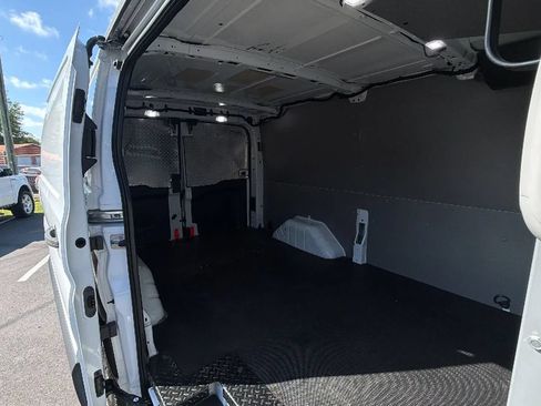 Used 2019 Ford Transit 250 130 Low Roof RWD image 8