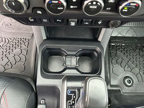 Used 2023 Toyota Tacoma TRD Pro AWD/4WD image 20