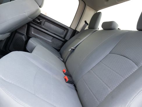 Used 2016 RAM 3500 Tradesman w/ Chrome Appearance Group image 12