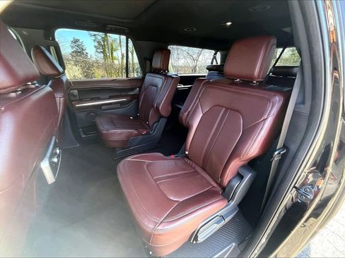 Used 2023 Ford Expedition Max Limited image 23
