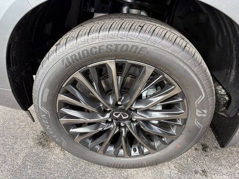 New 2026 INFINITI QX80 Autograph image 8