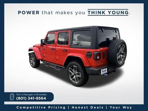 Used 2024 Jeep Wrangler Unlimited w/ LED Headlamp & Fog Lamp Group image 9