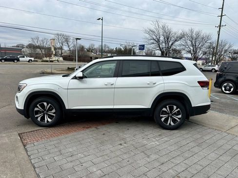 New 2026 Volkswagen Atlas SE image 4