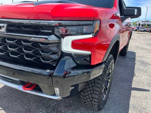 Used 2025 Chevrolet Silverado 1500 ZR2 AWD/4WD image 9