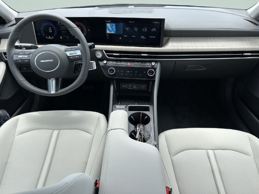 New 2026 Hyundai Sonata SEL FWD image 17