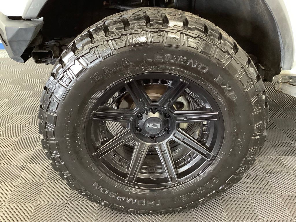 Used 2022 Ford Bronco 4-Door AWD/4WD image 3