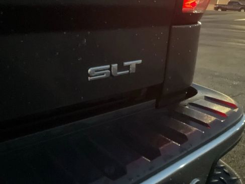 Used 2017 GMC Sierra 1500 SLT image 11