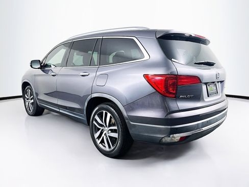 Used 2018 Honda Pilot Touring image 5