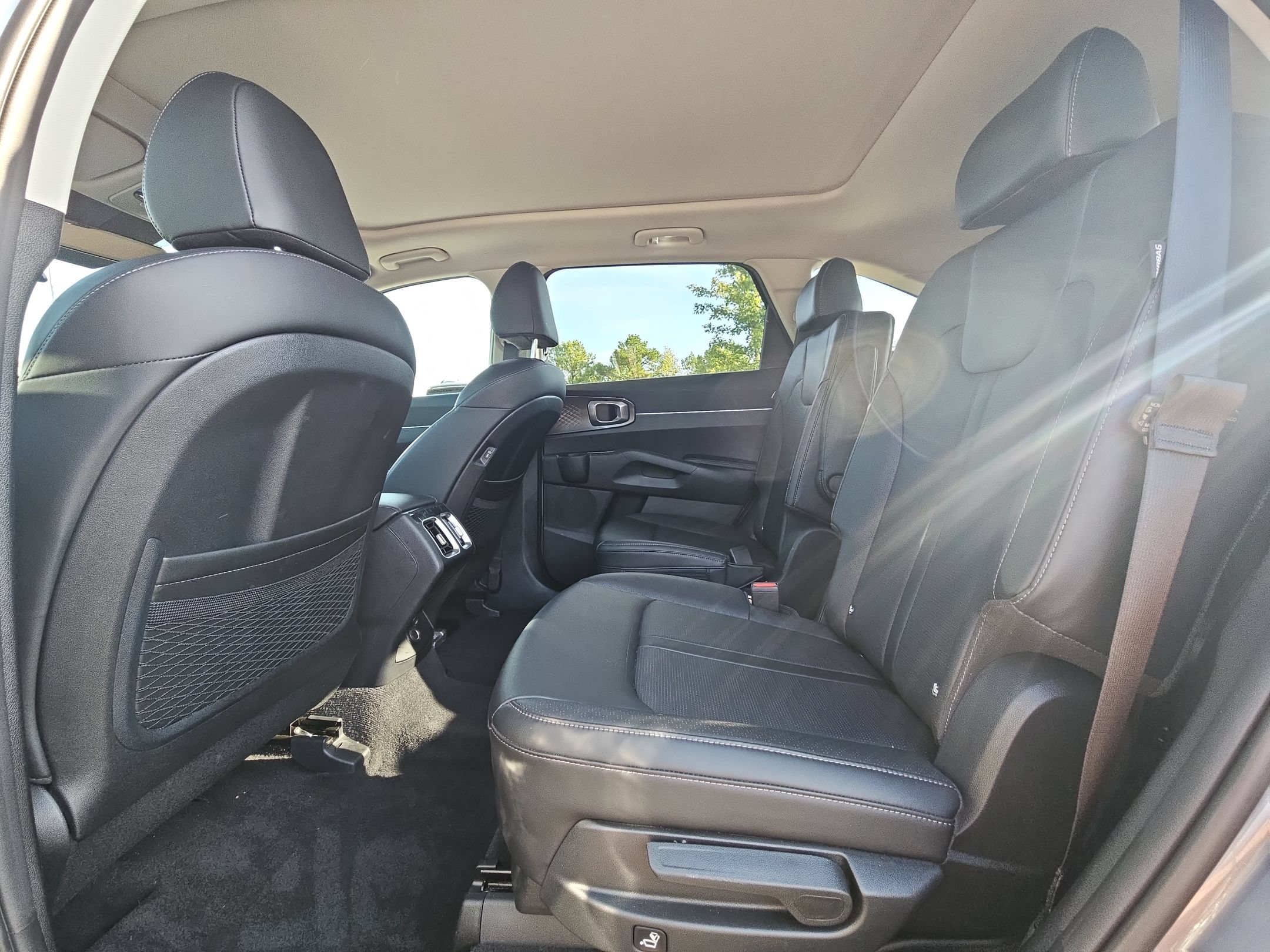 Used 2025 Kia Sorento EX w/ Panoramic Sunroof Package FWD image 34