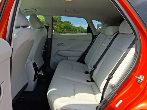 Used 2024 Hyundai Kona SEL FWD image 9