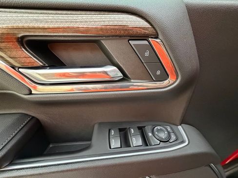 Used 2023 Chevrolet Silverado 1500 LT AWD/4WD image 26