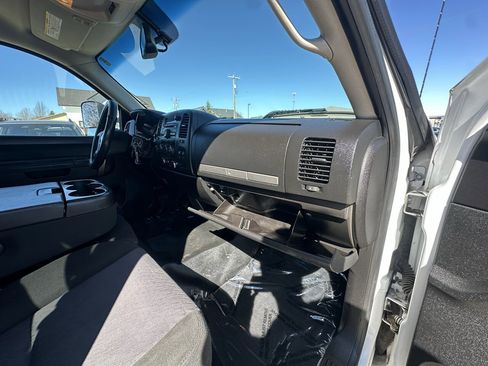 Used 2013 Chevrolet Silverado 2500 LT w/ Suspension Package, Off-Road image 16